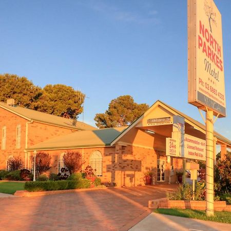 North Parkes Motel Екстериор снимка